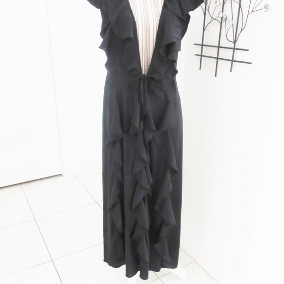 Victoria's Secret Black Ruffle Robe - Picture 2 of 14